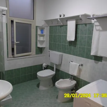 La Casa Di Giuditta - - *